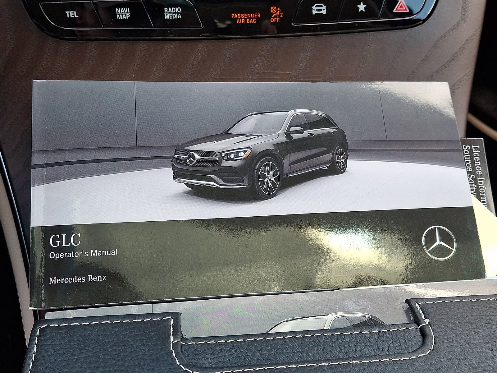 Used 2020 Mercedes-Benz GLC 300 4MATIC image 27