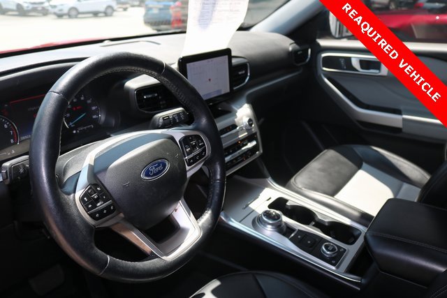 Used 2022 Ford Explorer XLT w/ Equipment Group 202A image 15
