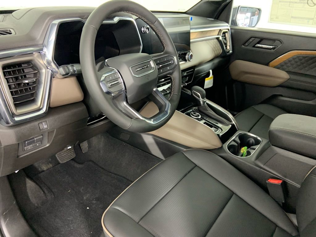 Used 2026 GMC Canyon Denali AWD/4WD image 22