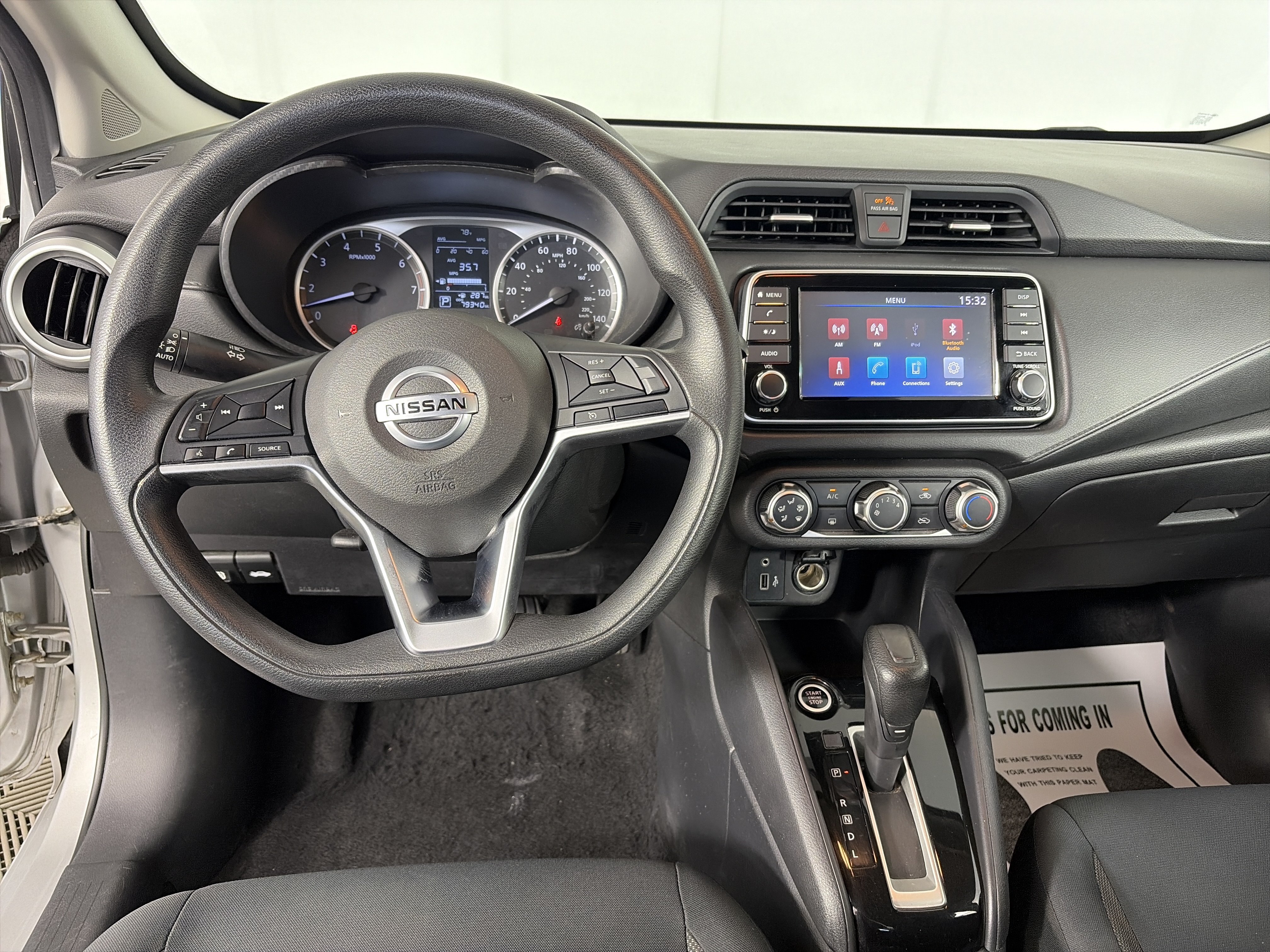 Used 2020 Nissan Versa S FWD image 3