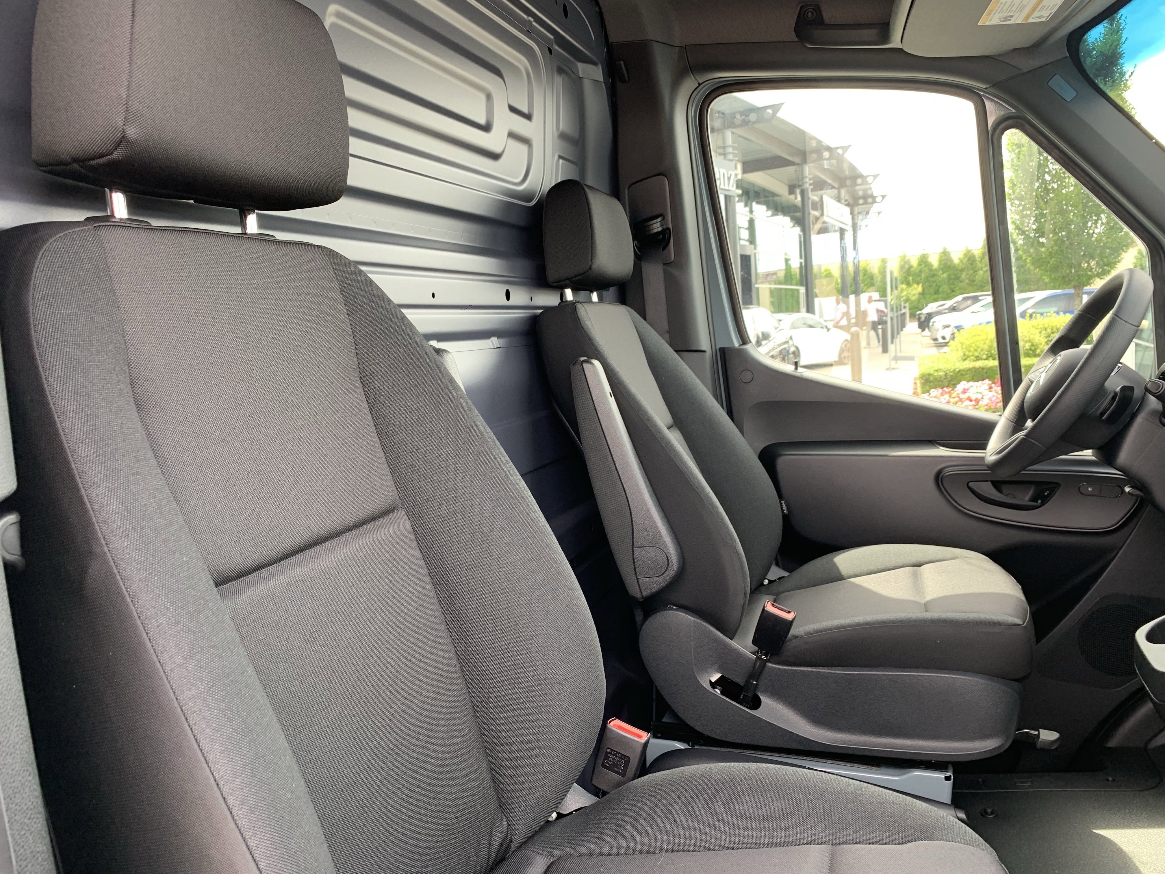 New 2025 Mercedes-Benz Sprinter 2500 image 35