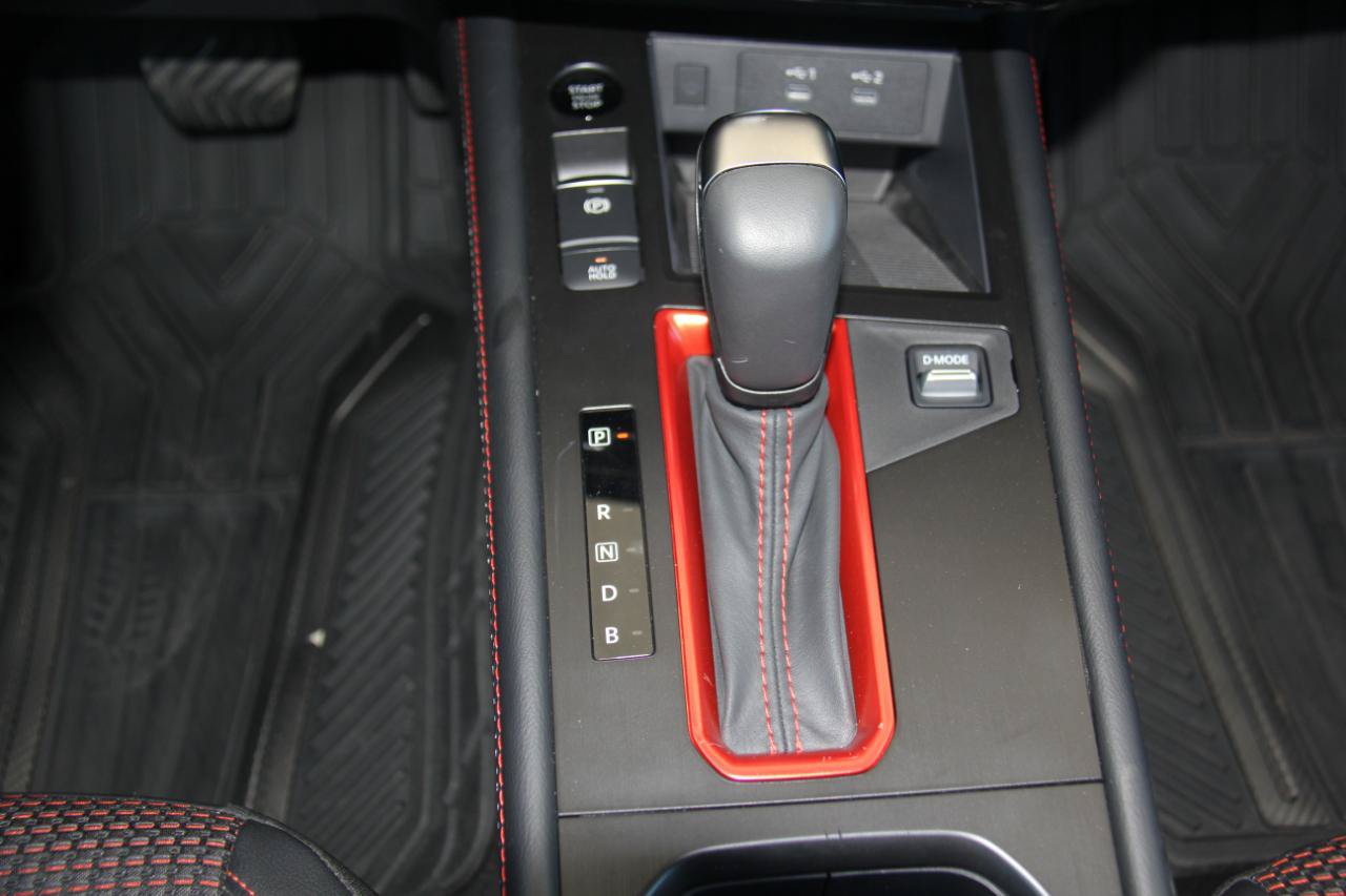 Used 2026 Nissan Kicks SR FWD image 20