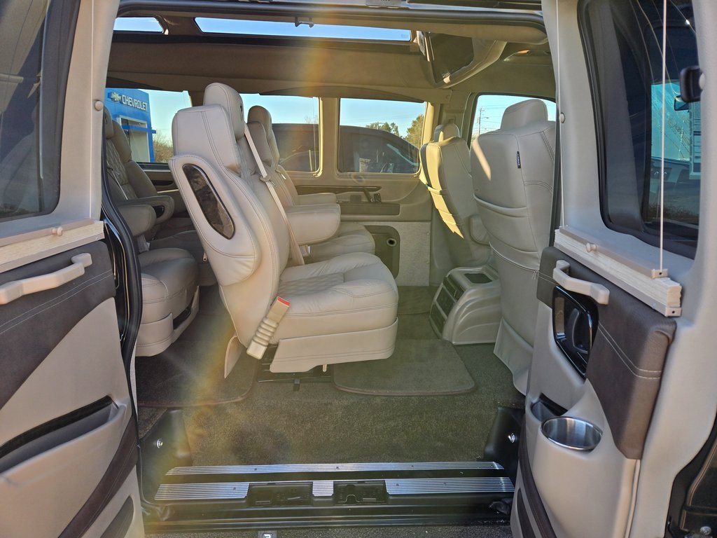 New 2025 GMC Savana 2500 Extended w/ Driver Convenience Package image 8