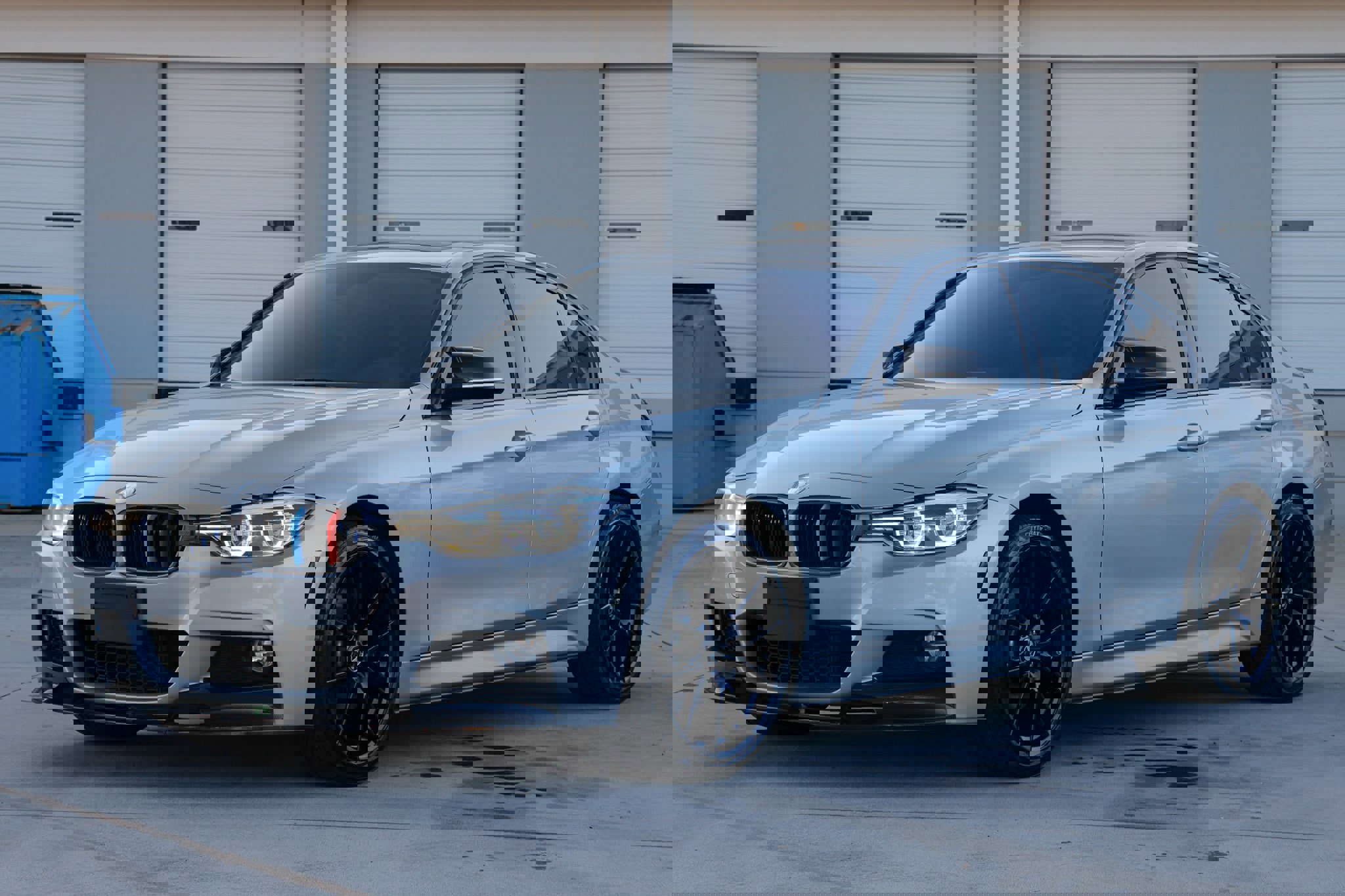 Used 2018 BMW 340i xDrive Sedan w/ Premium Package image 4