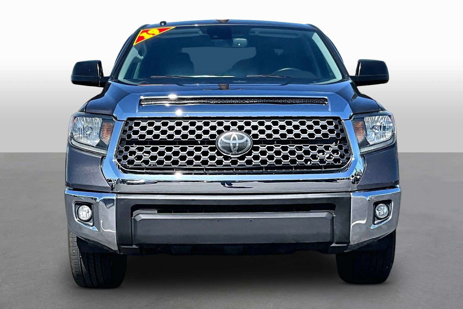 Used 2019 Toyota Tundra SR5 w/ SR5 Upgrade Package RWD image 3