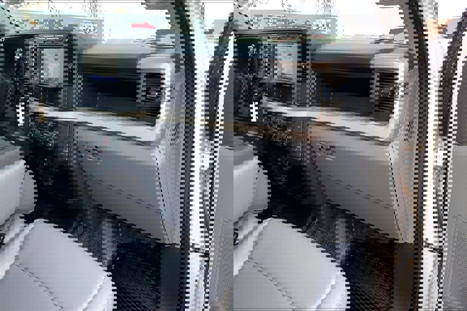 Certified 2023 Ford F250 XL w/ Snow Plow Prep Package image 18