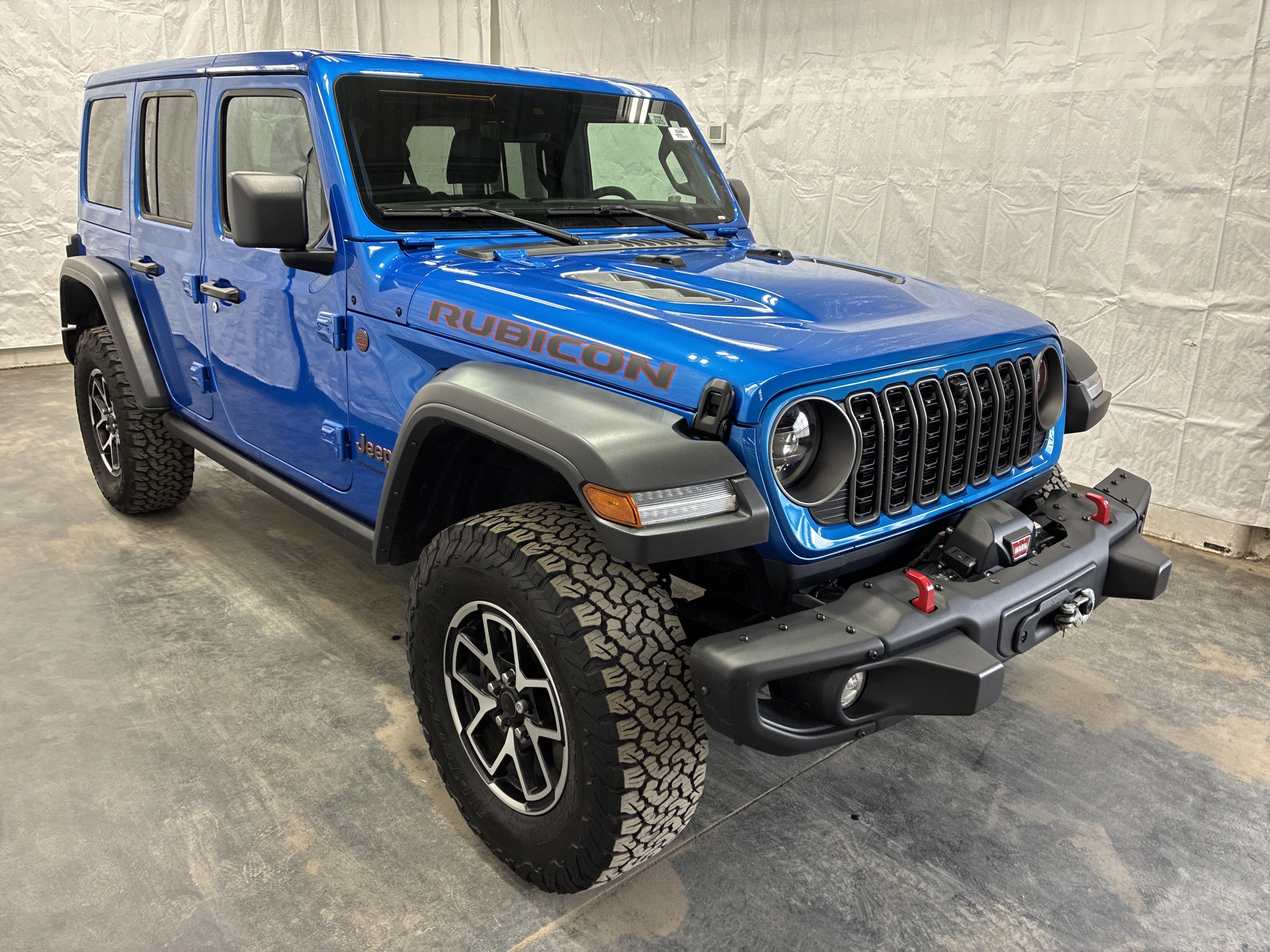 Certified 2025 Jeep Wrangler Unlimited Rubicon w/ Safety Group AWD/4WD image 4