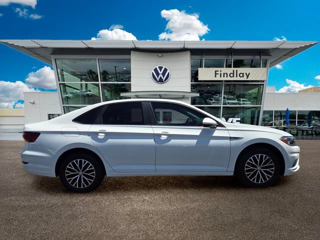 Used 2019 Volkswagen Jetta SEL w/ Cold Weather Package FWD image 3
