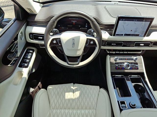 Certified 2024 Lincoln Aviator Black Label AWD/4WD image 11
