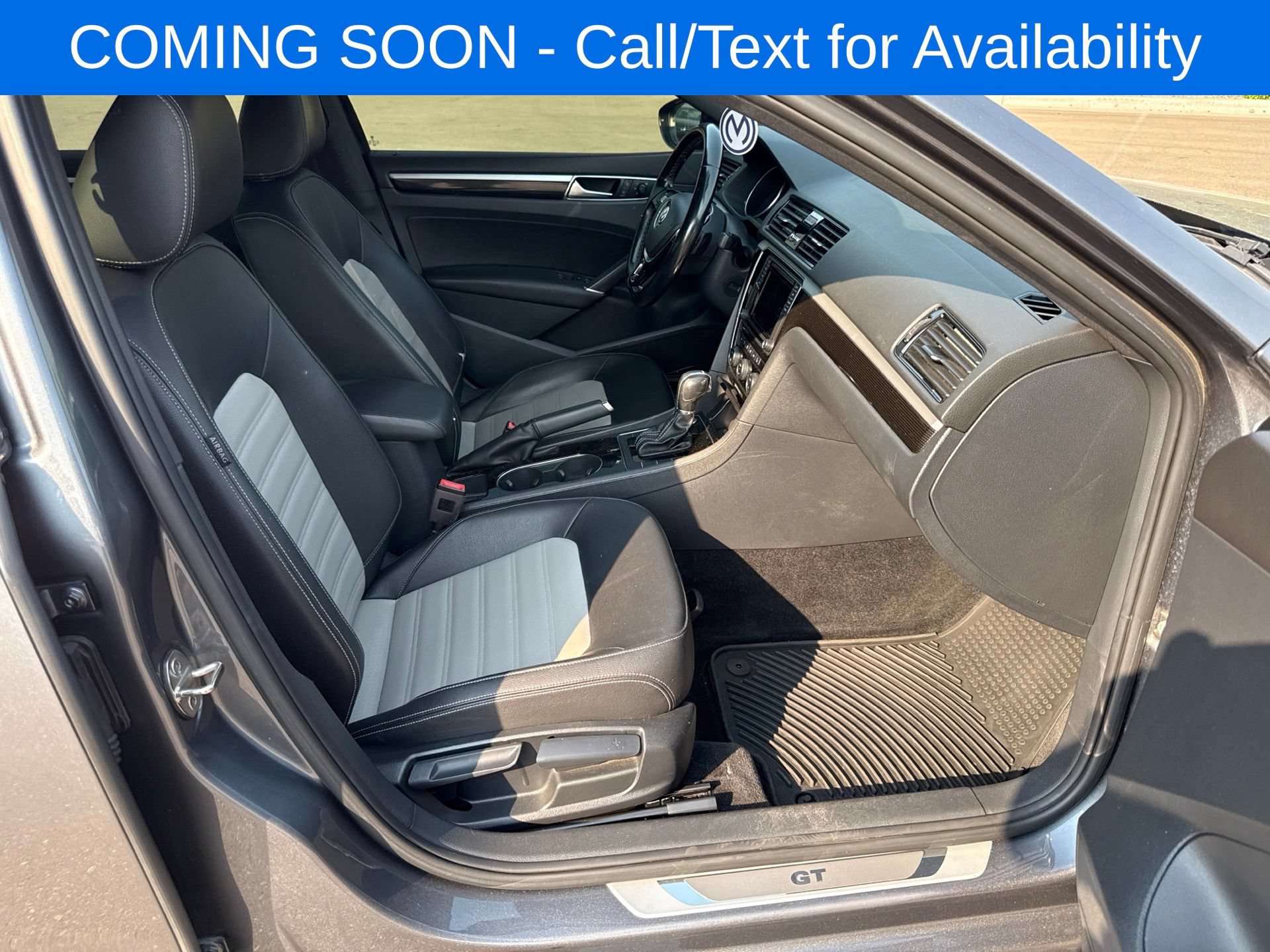 Used 2018 Volkswagen Passat 3.6 FWD image 11