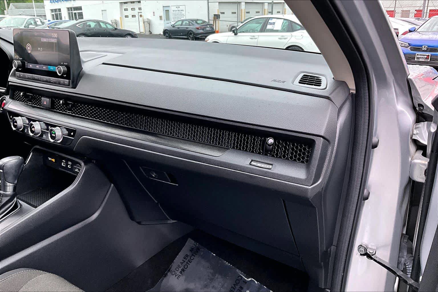 Used 2023 Honda CR-V EX image 18