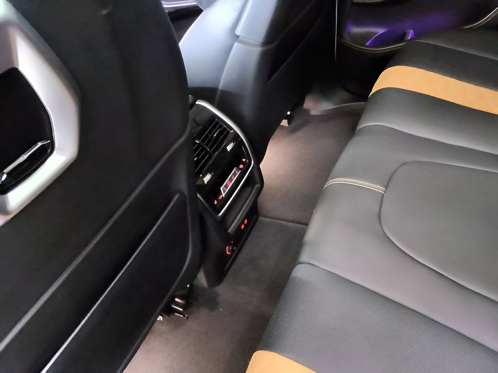 Used 2024 BMW X5 M Competition AWD/4WD image 29