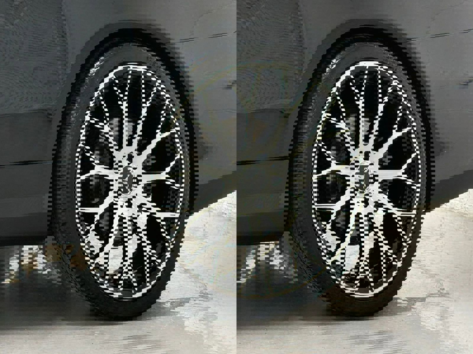 Used 2017 Mercedes-Benz E 400 4MATIC Coupe image 30