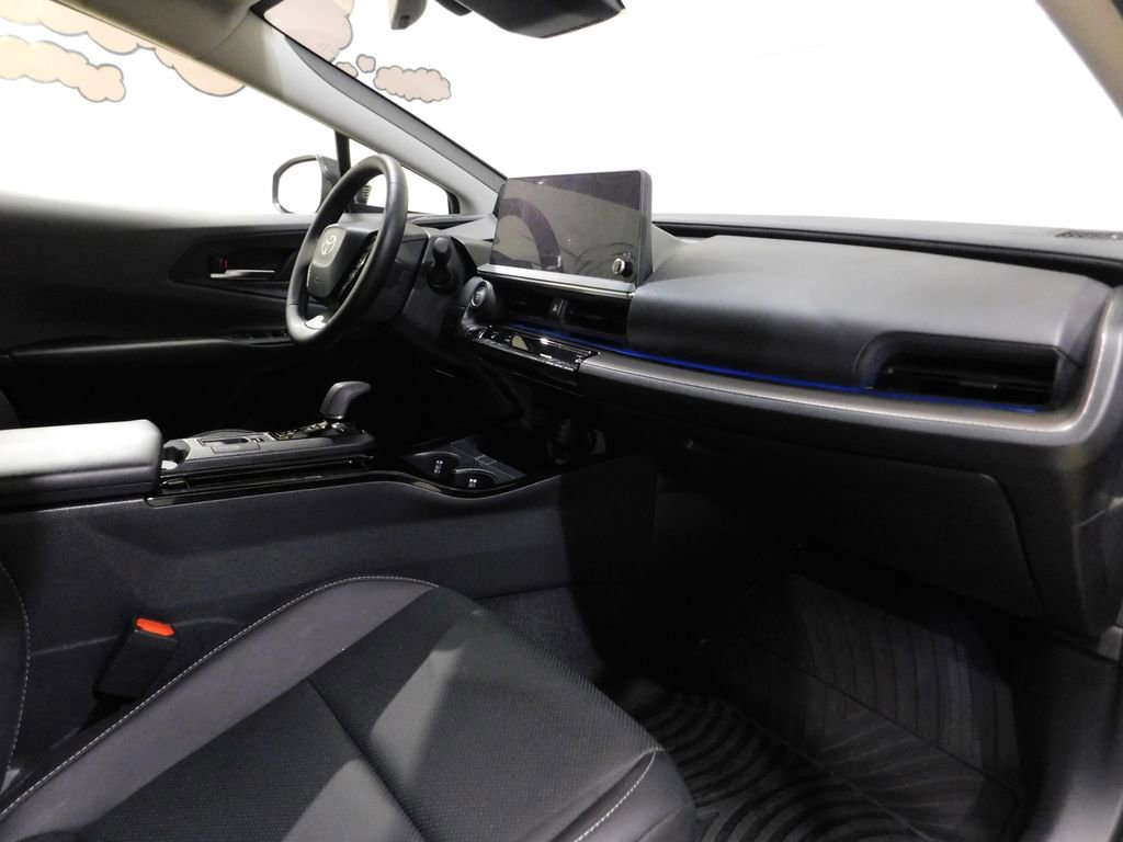 Used 2024 Toyota Prius XLE image 93