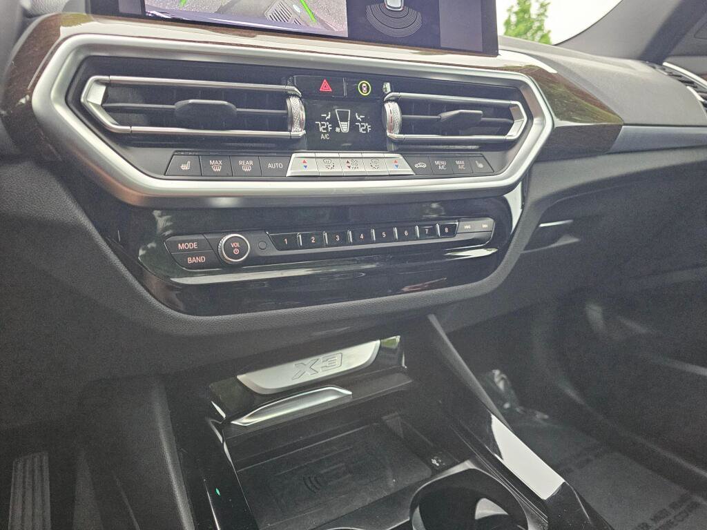 Used 2024 BMW X3 xDrive30i AWD/4WD image 28