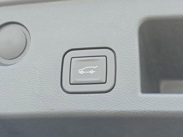 Certified 2025 Chevrolet Equinox RS w/ Safety and Technology Package FWD image 23