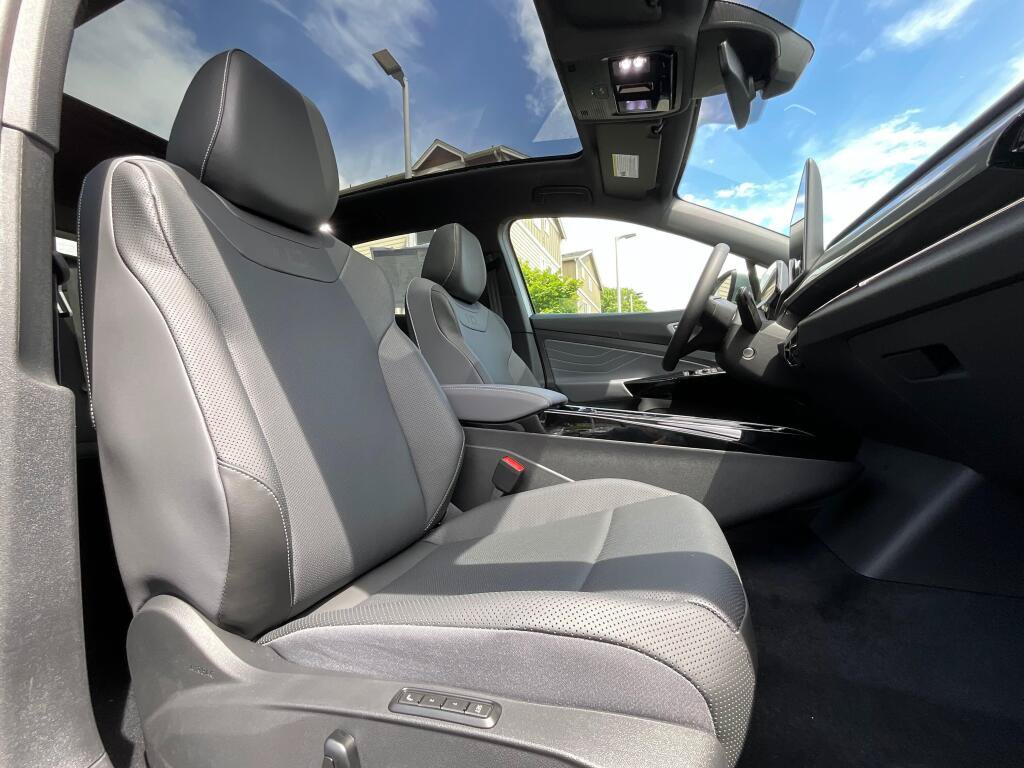 New 2026 Volkswagen ID.4 Pro S AWD/4WD image 12