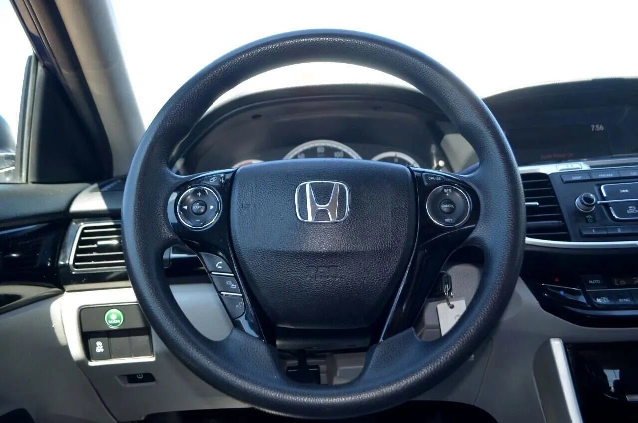 Used 2017 Honda Accord LX image 13