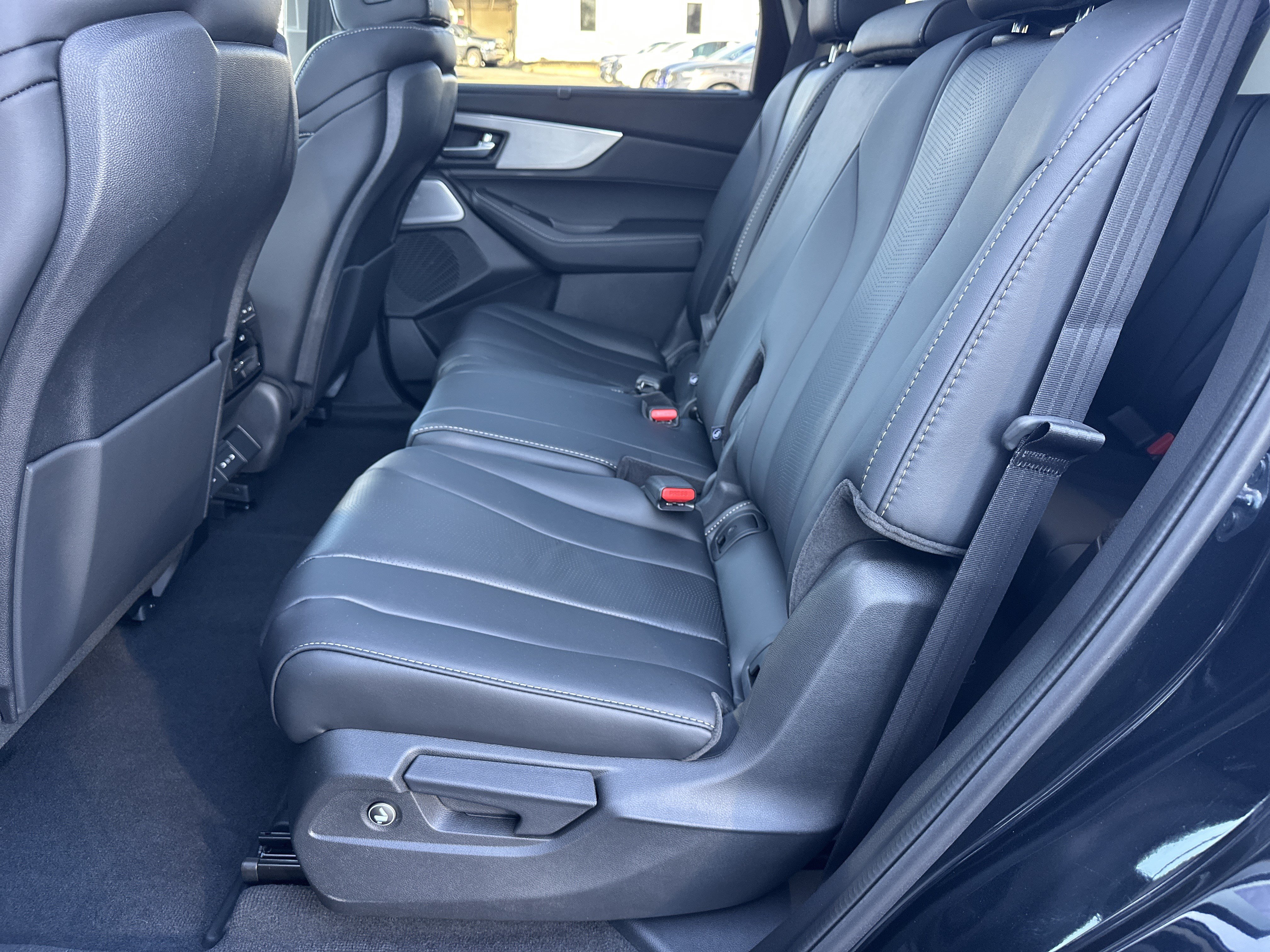 New 2026 Acura MDX w/ Technology Package FWD image 13