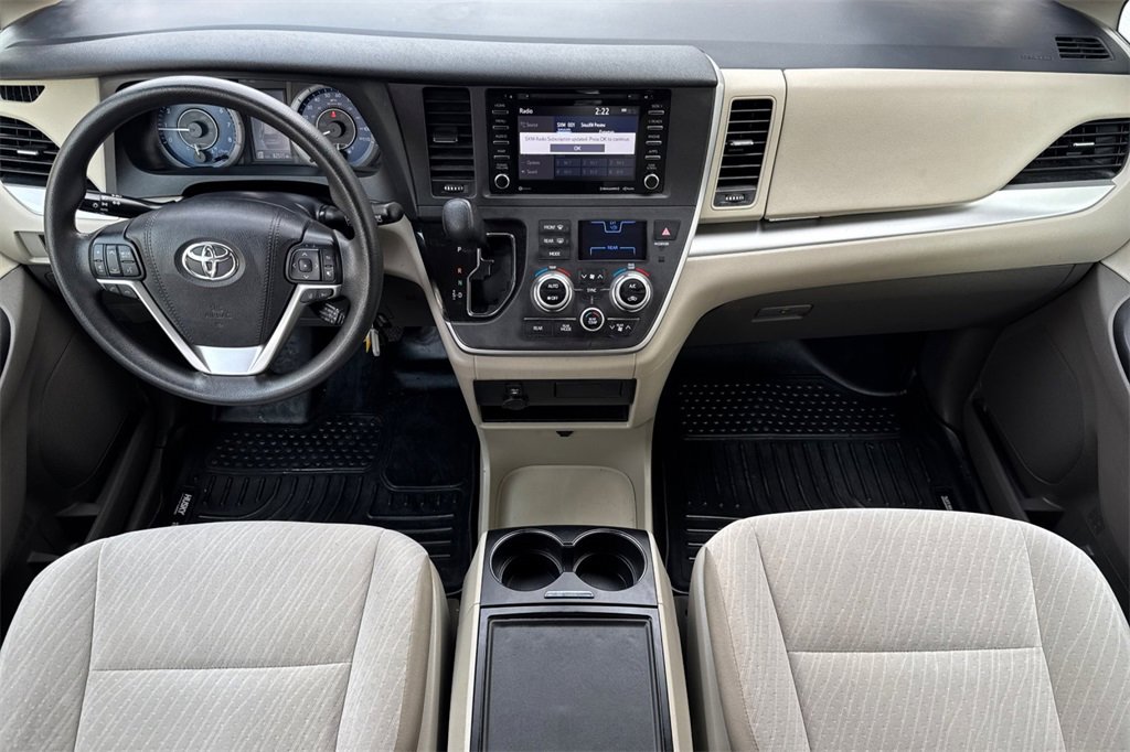 Used 2020 Toyota Sienna LE image 14