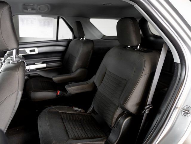 Used 2021 Ford Explorer XLT image 8