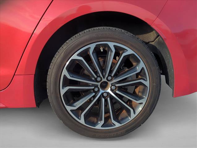 Used 2020 Toyota Corolla LE FWD image 6