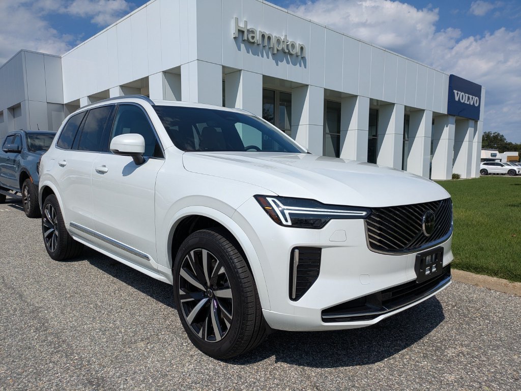 New 2026 Volvo XC90 T8 Core AWD/4WD image 2
