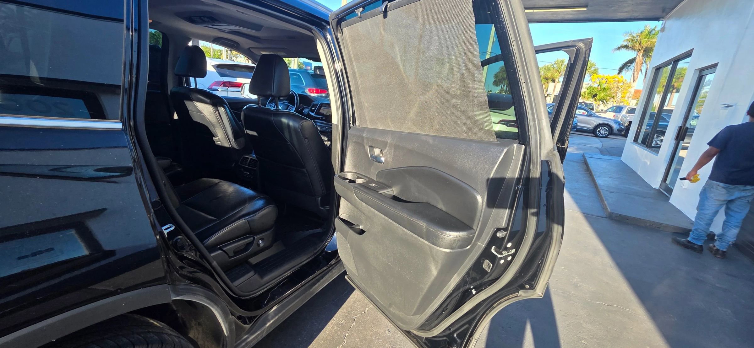 Used 2017 Honda Pilot Elite image 12