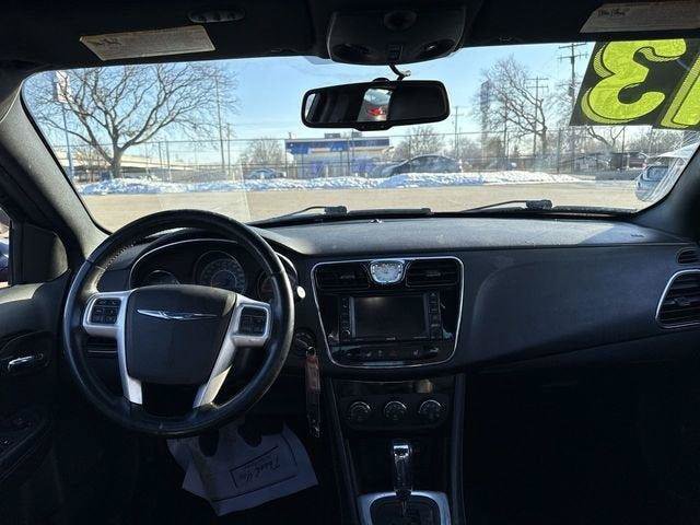 Used 2013 Chrysler 200 Limited w/ Sun & Sound Pkg FWD image 19