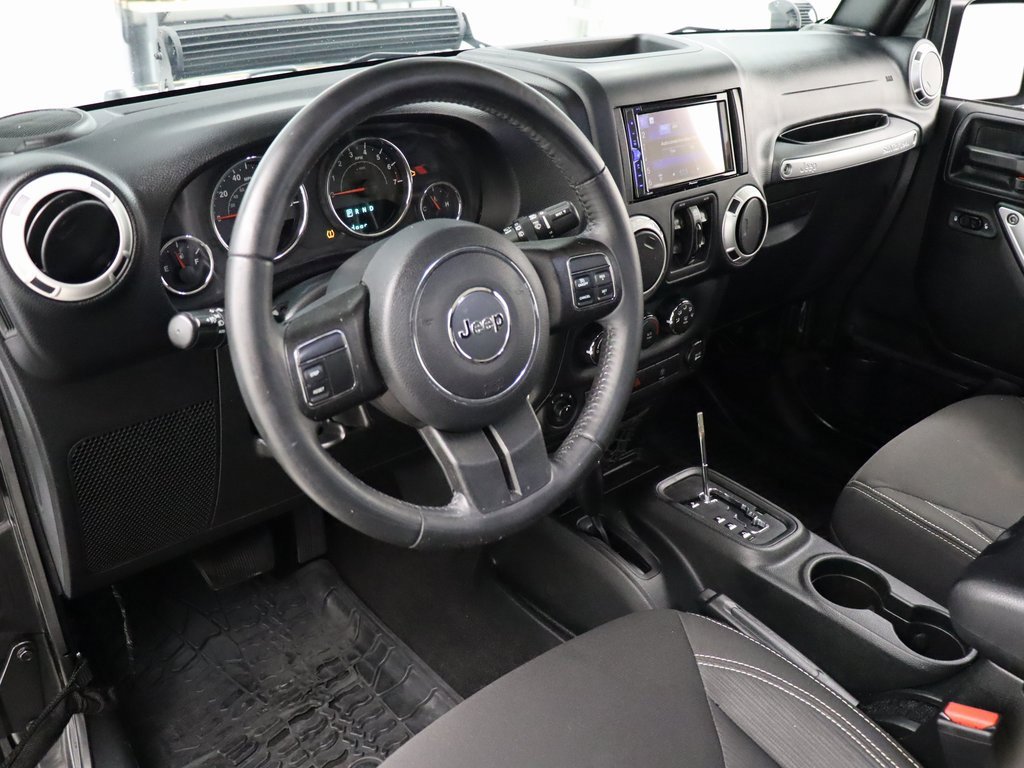 Used 2018 Jeep Wrangler Unlimited Sahara image 13