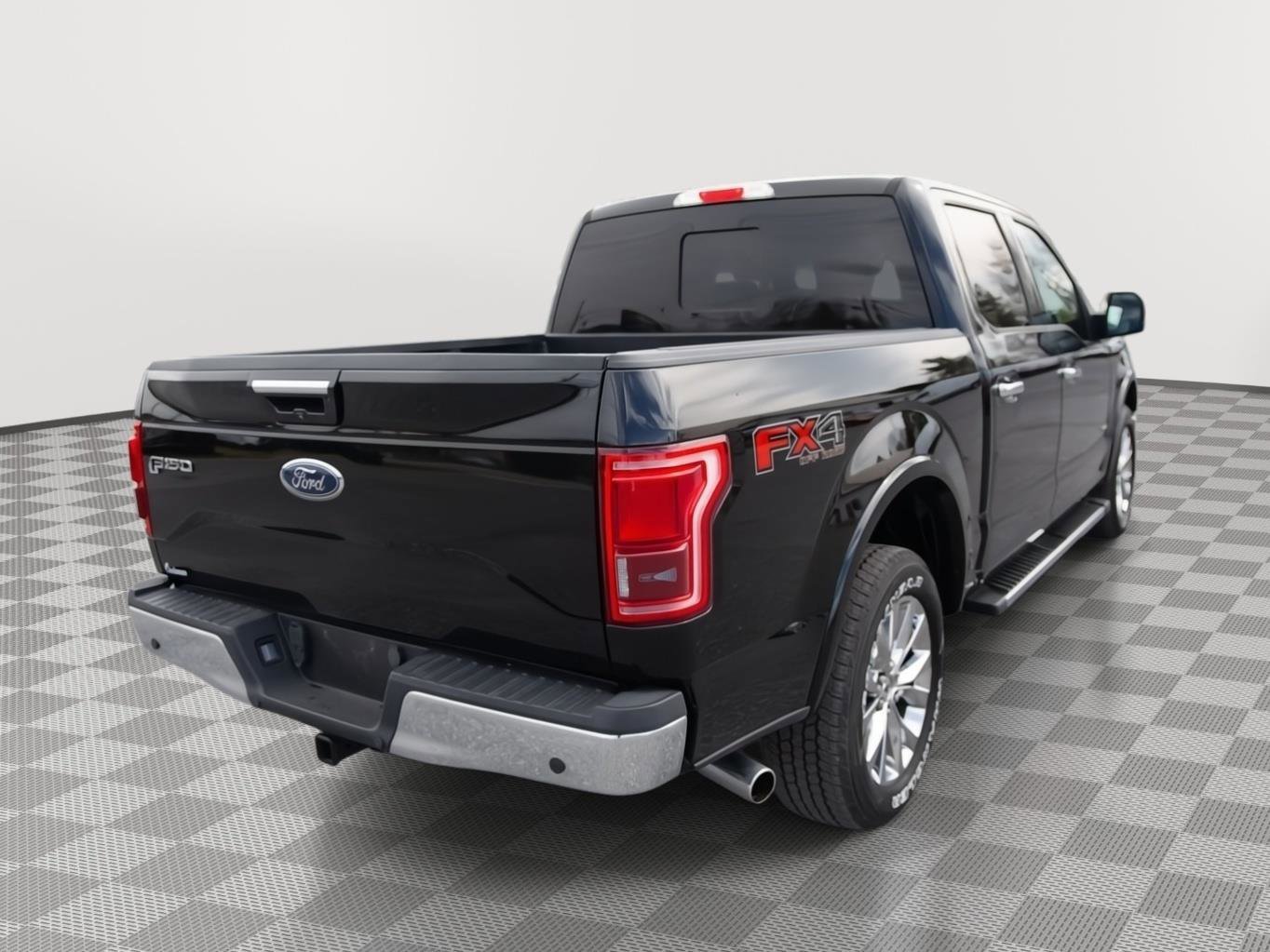 Used 2017 Ford F150 Lariat w/ Equipment Group 502A Luxury image 6