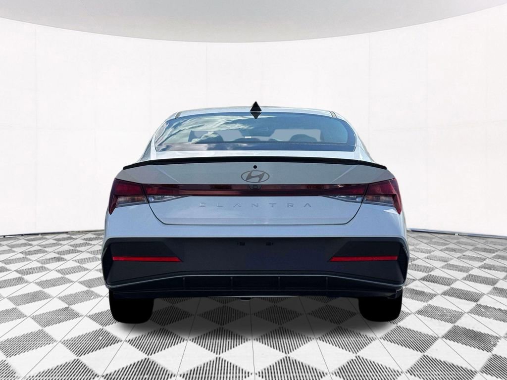 New 2026 Hyundai Elantra Sport image 9