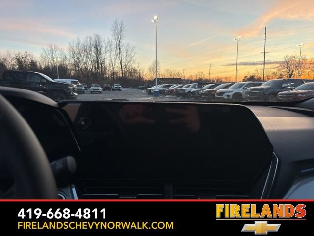 New 2026 Chevrolet Trax LT w/ Sunroof Package image 26