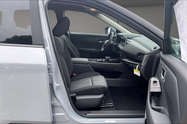 New 2026 Nissan Rogue SV FWD image 10