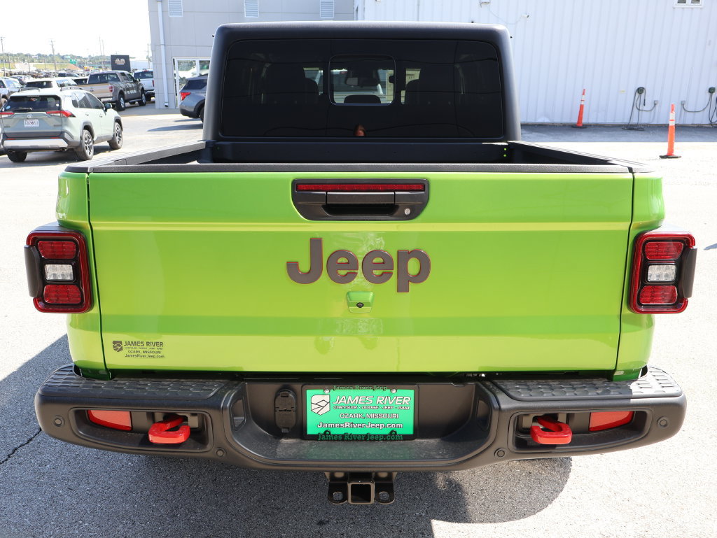 New 2026 Jeep Gladiator Rubicon w/ Safety Group AWD/4WD image 4