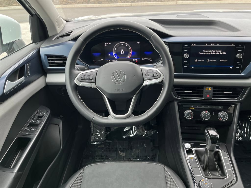 Certified 2023 Volkswagen Taos SE w/ Panoramic Sunroof Package image 23