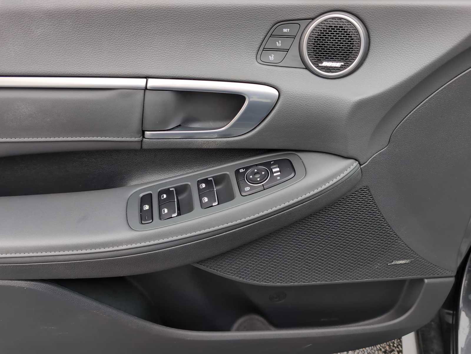 Used 2021 Hyundai Sonata Limited image 31