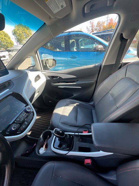 Used 2021 Chevrolet Bolt Premier w/ Infotainment Package FWD image 5