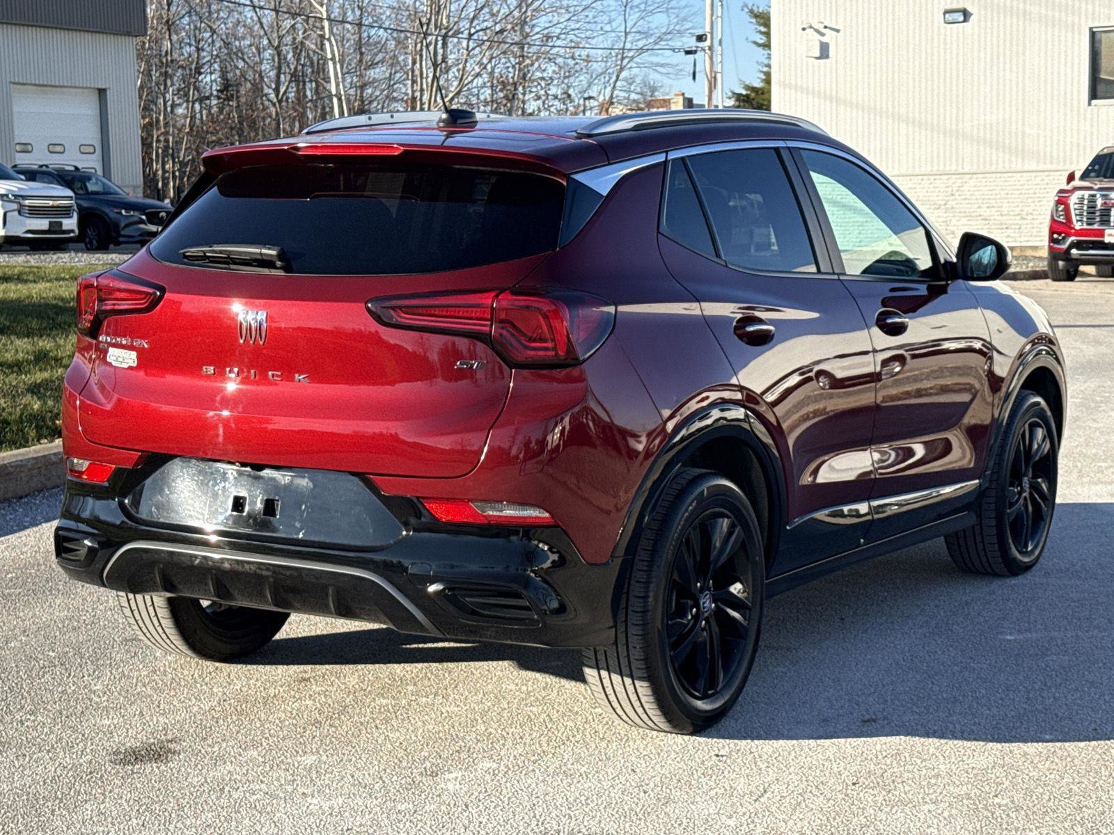 Used 2024 Buick Encore GX Sport Touring w/ Advanced Technology Package image 8