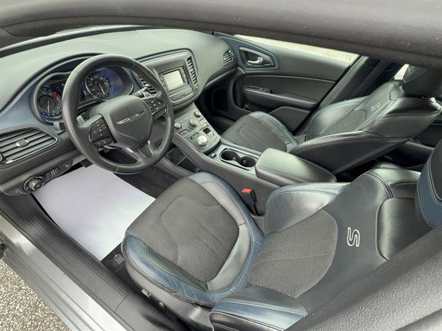 Used 2015 Chrysler 200 S image 13