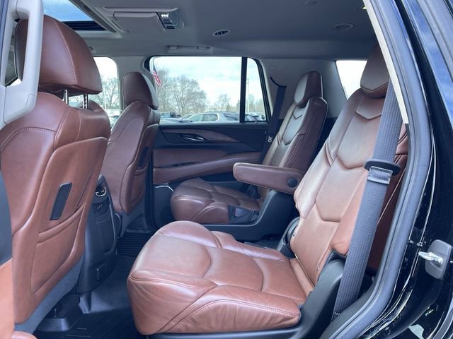 Used 2019 Cadillac Escalade Premium Luxury image 26