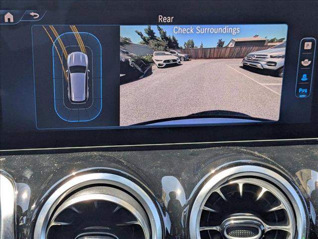 New 2025 Mercedes-Benz GLB 250 image 12