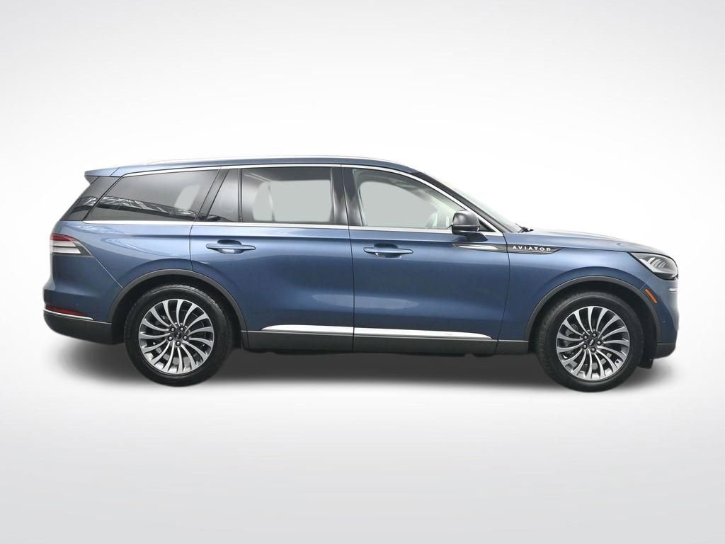Used 2020 Lincoln Aviator Reserve w/ Equipment Group 201A image 4