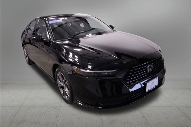 Used 2023 Honda Accord EX-L image 9