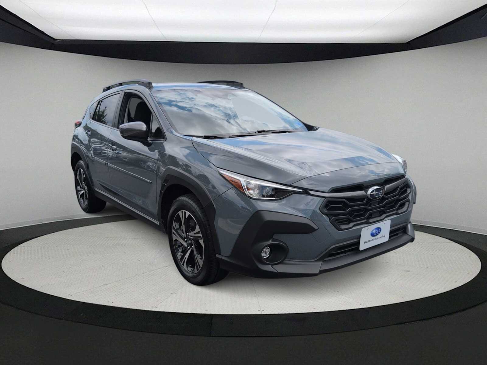 Used 2024 Subaru Crosstrek 2.0i Premium AWD/4WD image 2