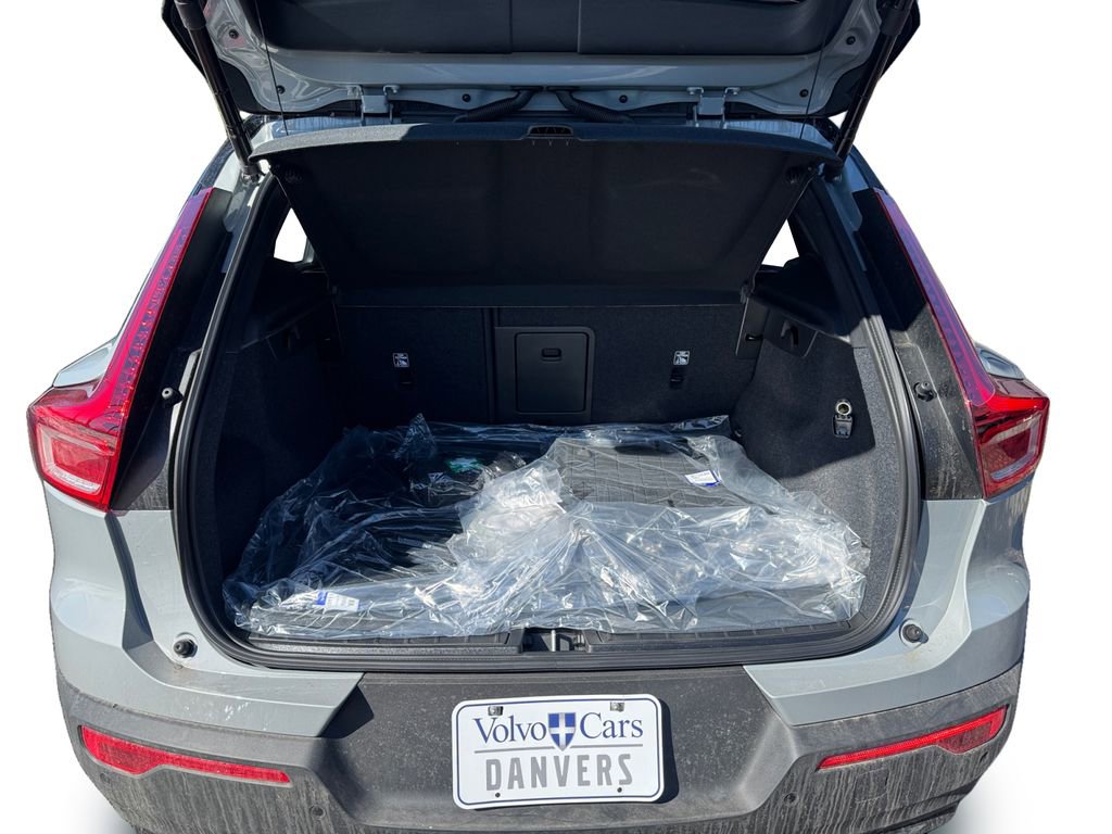 New 2026 Volvo EX40 Ultra AWD/4WD image 6