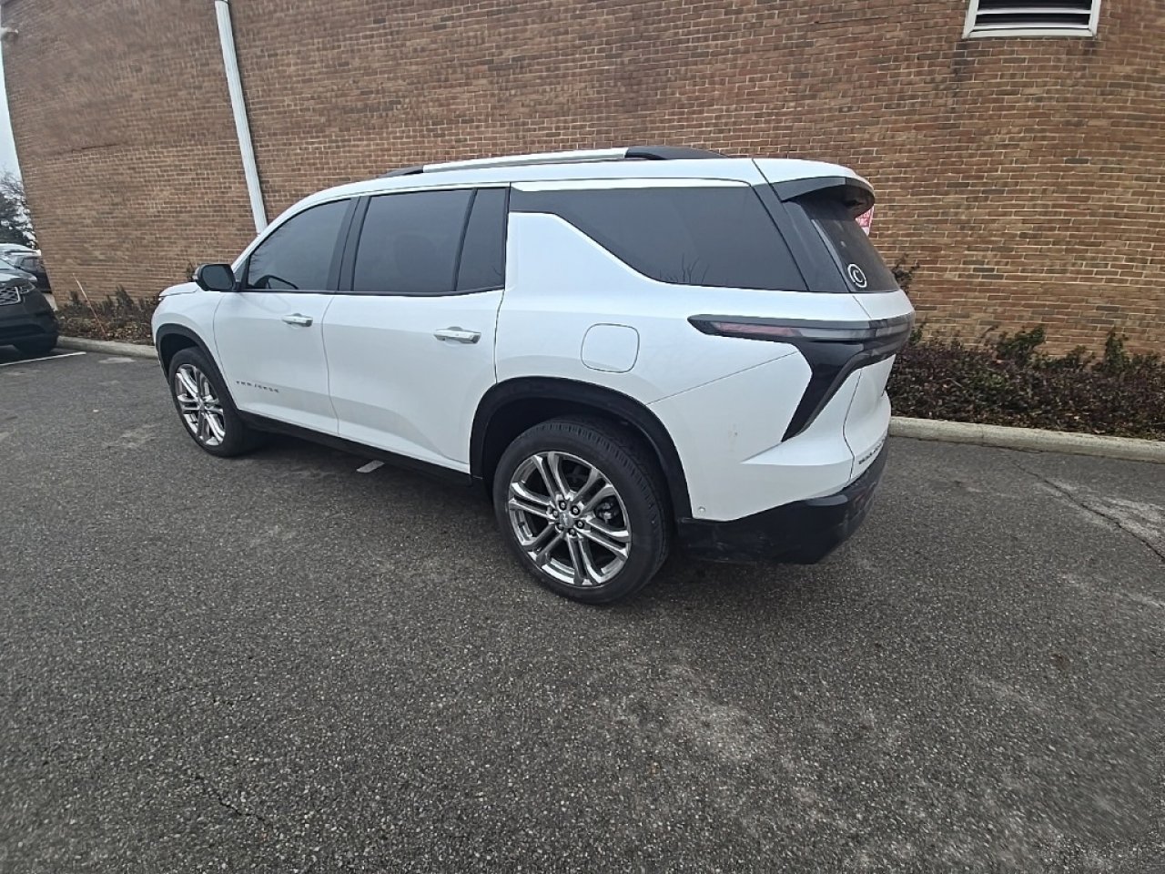 Used 2025 Chevrolet Traverse High Country w/ LPO, Floor Liner Package image 16