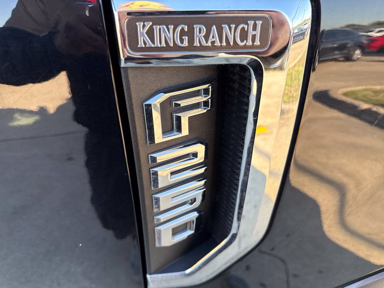Used 2022 Ford F250 King Ranch w/ King Ranch Ultimate Package AWD/4WD image 16