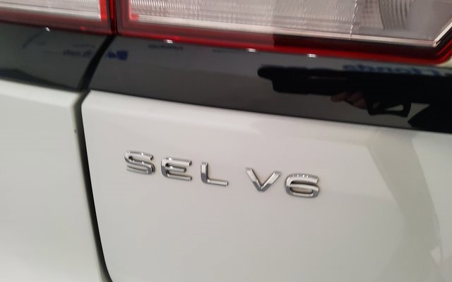 Used 2022 Volkswagen Atlas SEL R-Line image 48