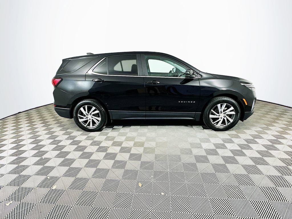 Used 2024 Chevrolet Equinox LT w/ LPO, Floor Liner Package FWD image 12